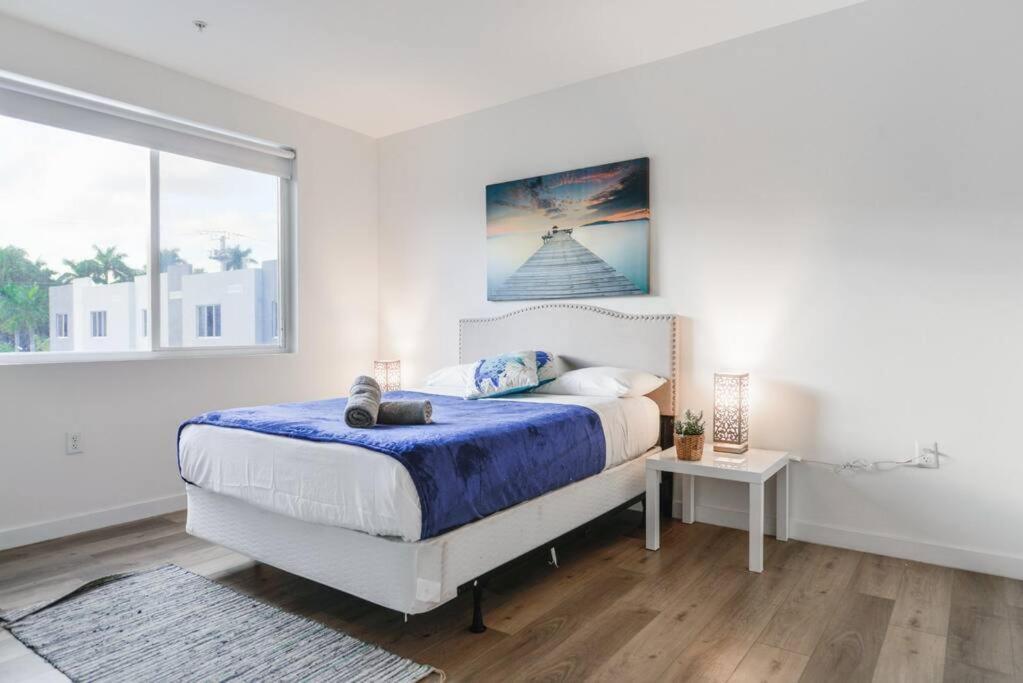 マイアミ Amazing Town House 15 Min From The Beach Wfree Parkingヴィラ エクステリア 写真